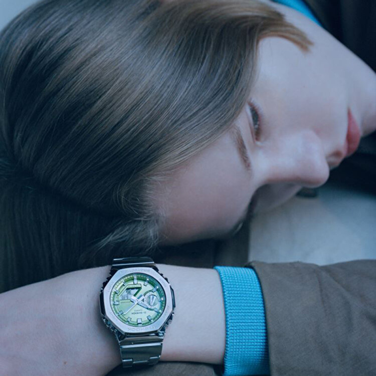 Casio G-Shock GM-2110D-3ADR Kol Saati