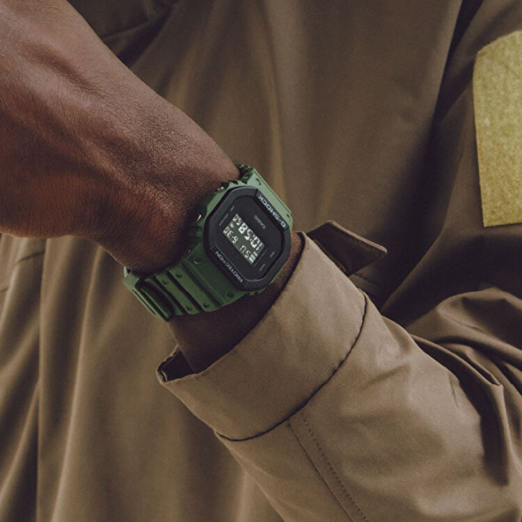 Casio DW-5610UU-3DR Kol Saati